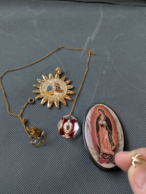 VTG Religious Jewelry Lot Bethlehem 2000 Nativity Sacred Heart Guadalupe